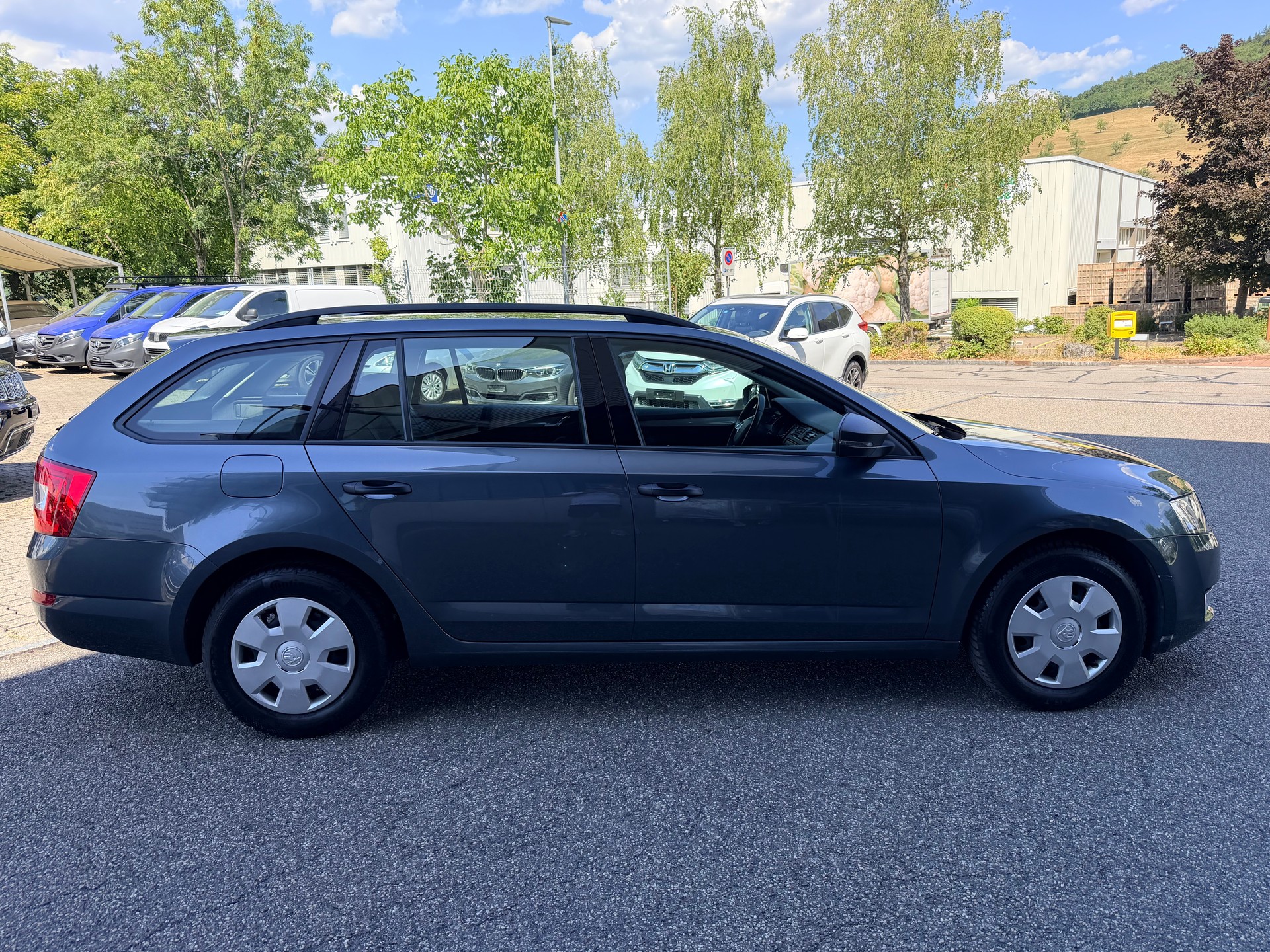 SKODA Octavia Combi 1.2 TSI Ambition-showroom-element-1