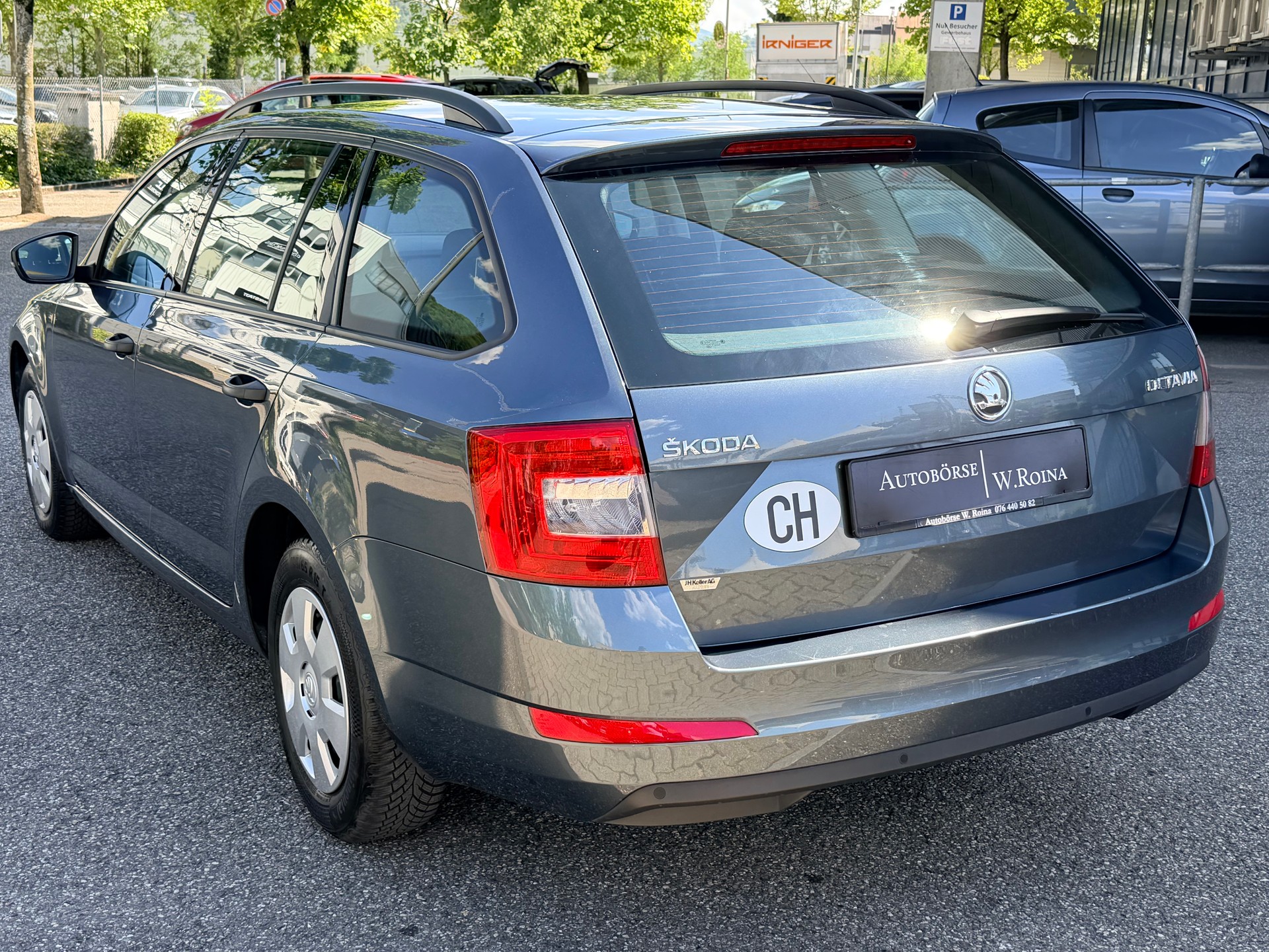 SKODA Octavia Combi 1.2 TSI Ambition-image-4