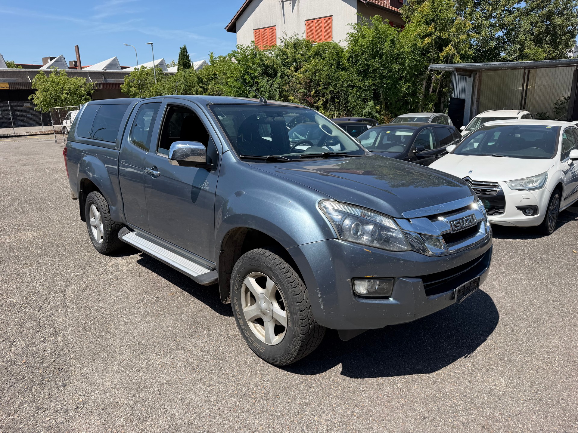 ISUZU D-MAX 2.5 SpaceCab Solar 4x4 A