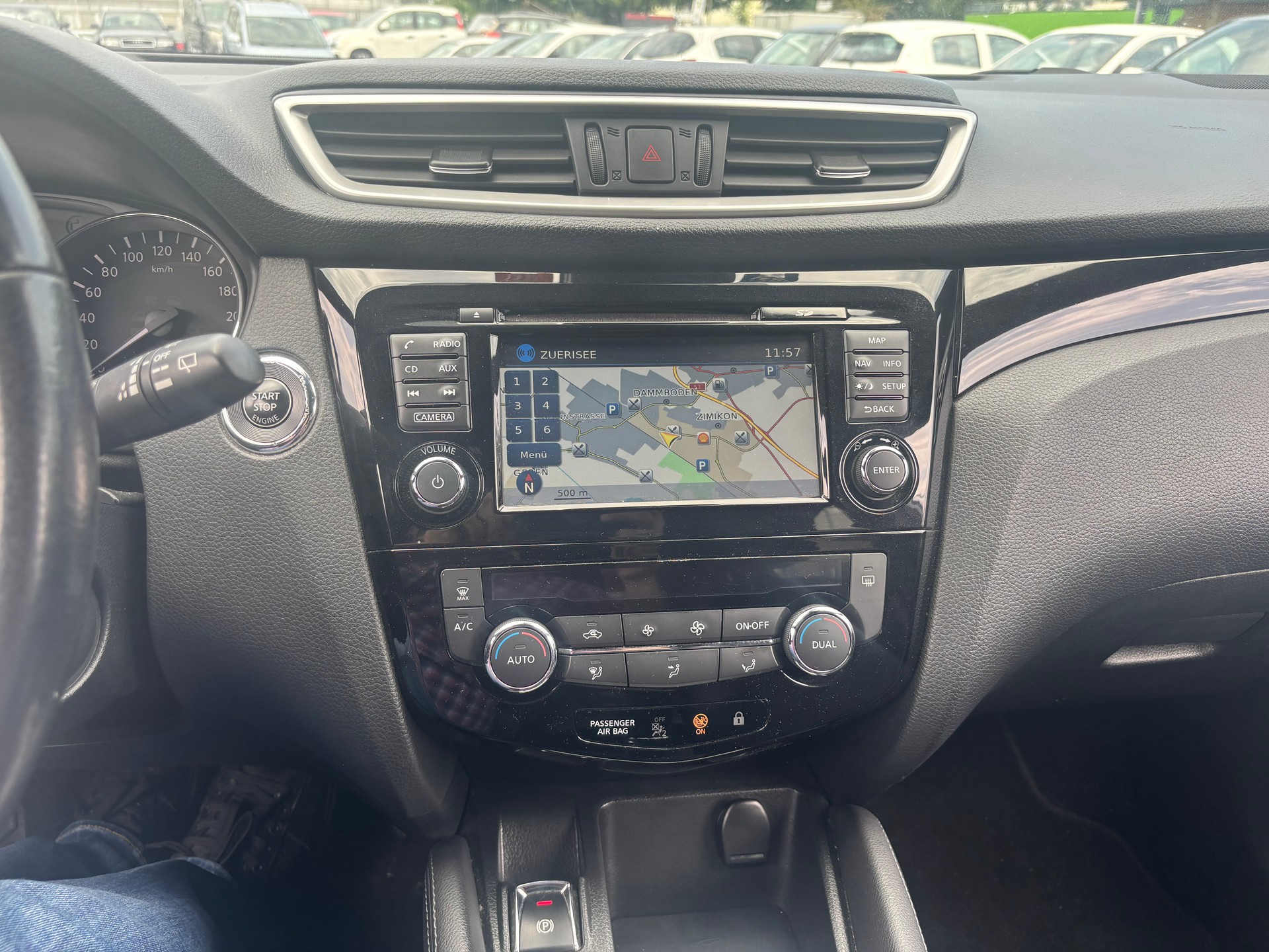NISSAN Qashqai 1.2 DIG-T tekna-image-10