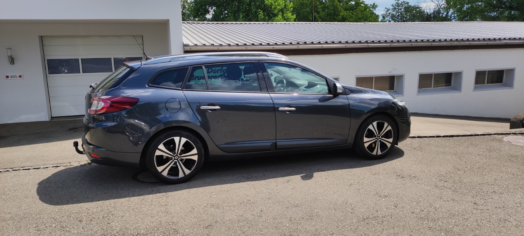 RENAULT Mégane Grandtour 2.0 16V GT-image-1