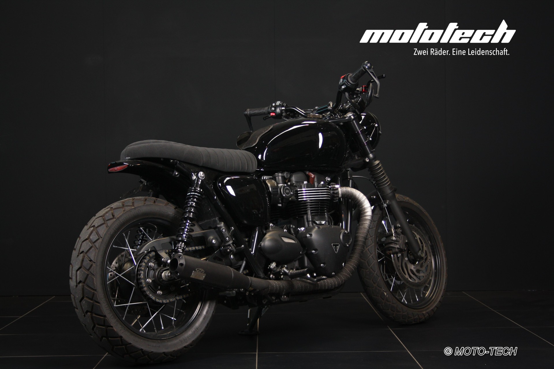 TRIUMPH Bonneville T120 Jekill & Hide-image-2
