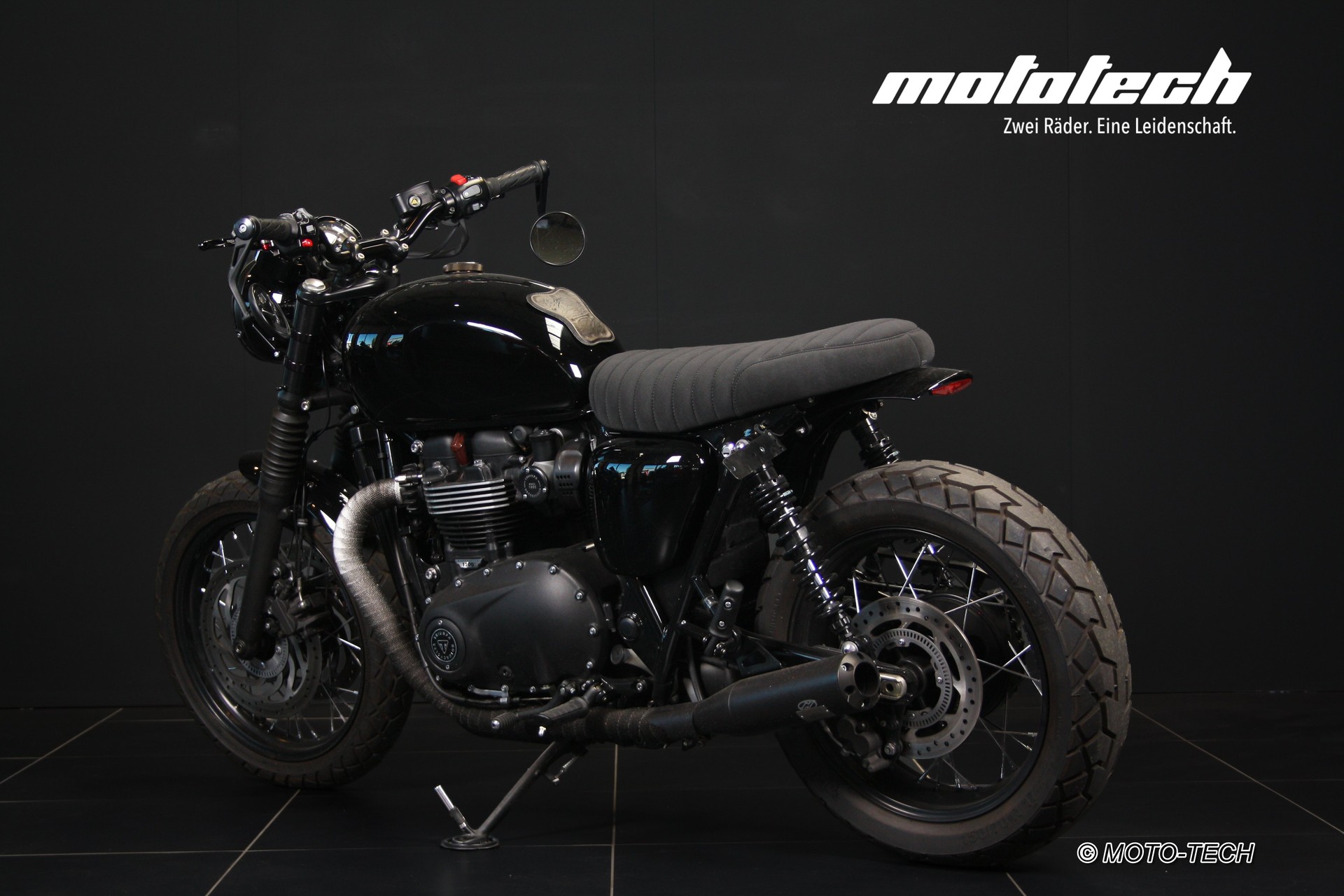 TRIUMPH Bonneville T120 Jekill & Hide-image-3