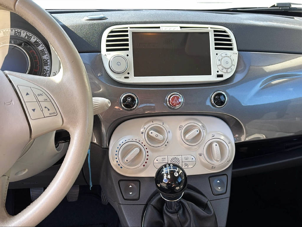 FIAT 500 C 1.2 Lounge-image-10