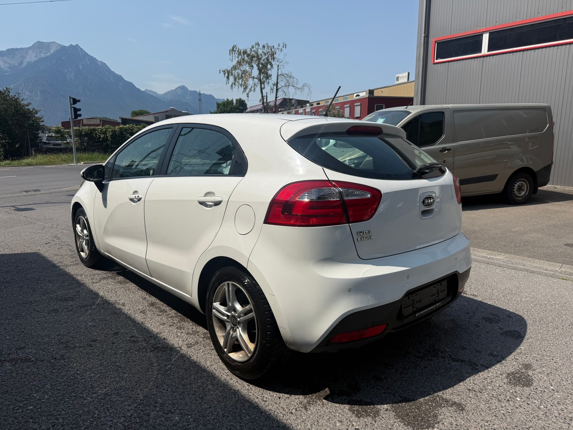 KIA Rio 1.4 CVVT Trend Automatic-showroom-element-3