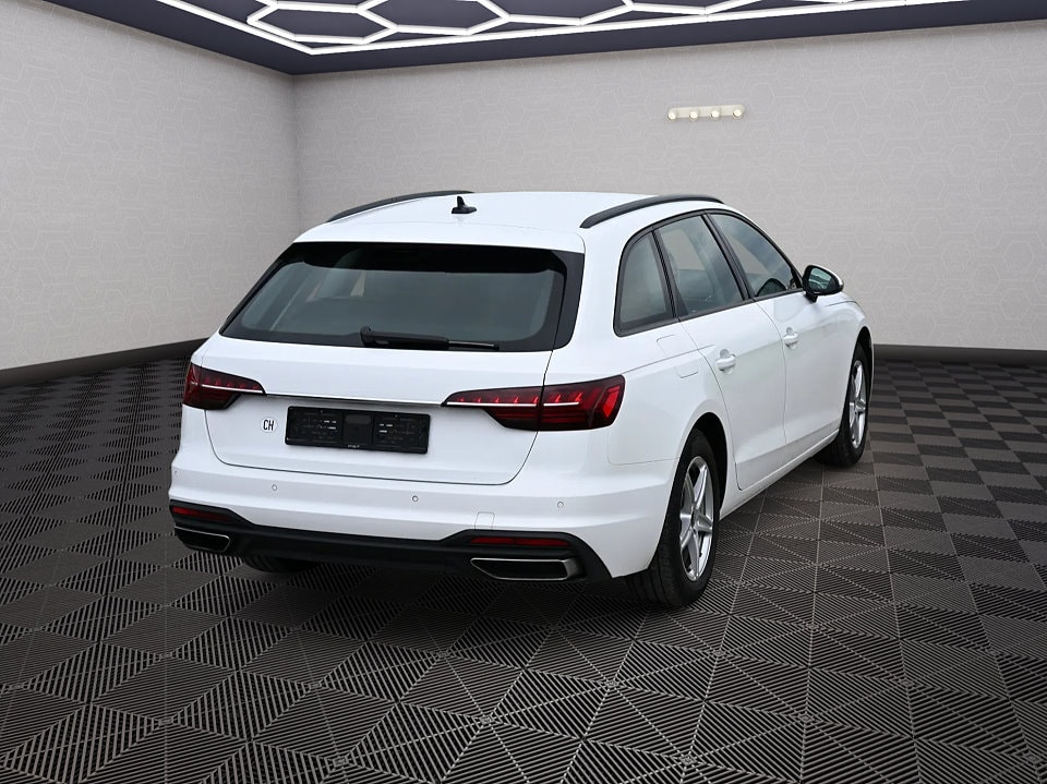 AUDI A4 Avant 2.0 TDI 35 Attraction S-tronic-image-2