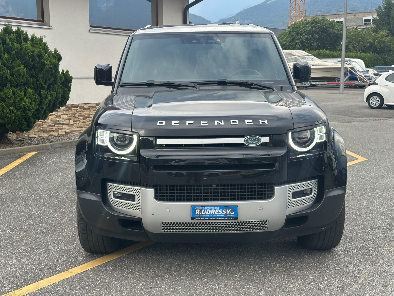 LAND ROVER Defender 110 3.0 D I6 200 S AWD AT8-image-7