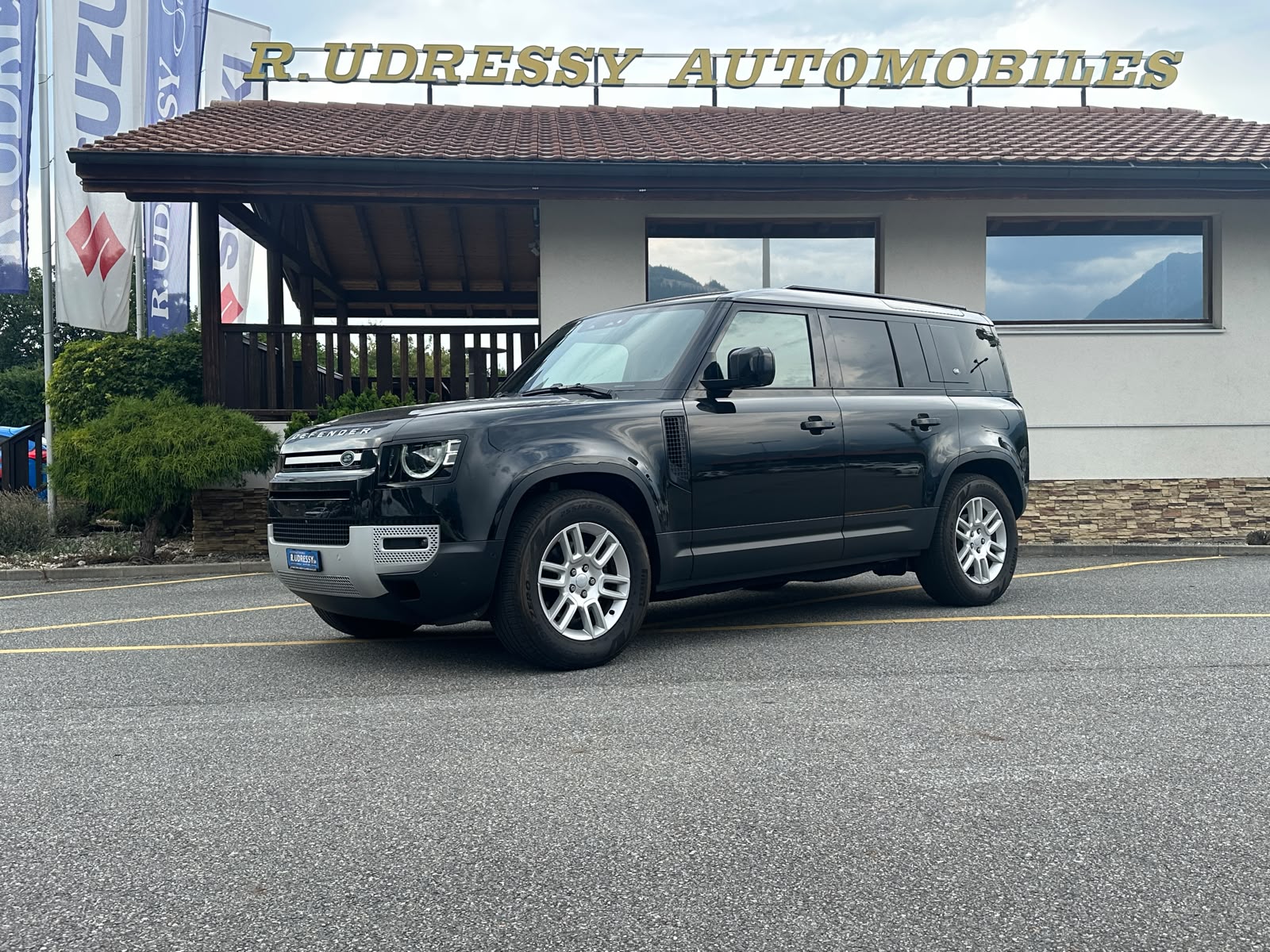 LAND ROVER Defender 110 3.0 D I6 200 S AWD AT8