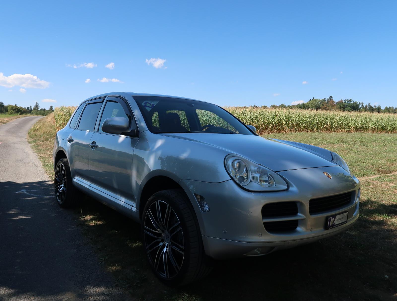 PORSCHE Cayenne 4x4 Automatic-showroom-element-2