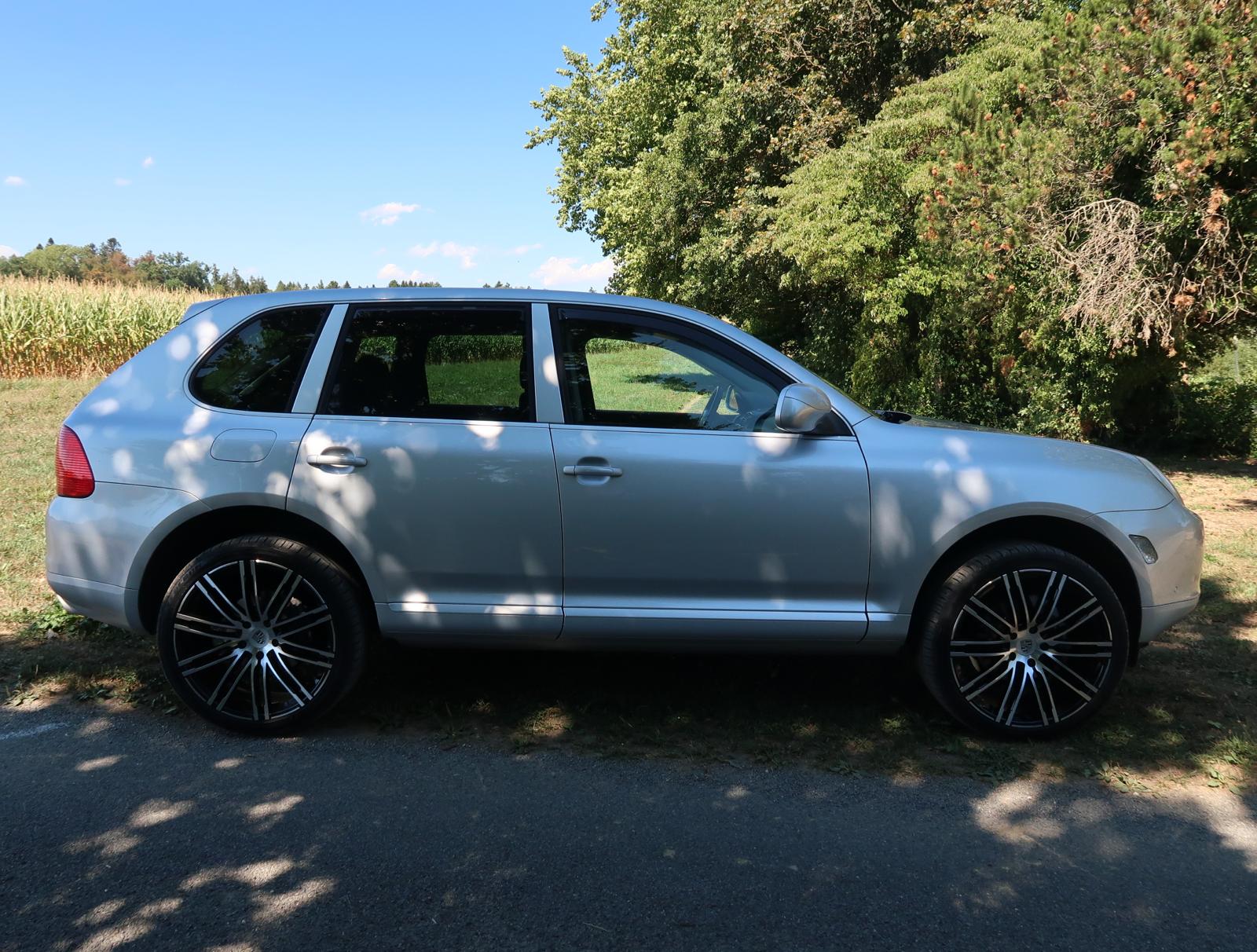 PORSCHE Cayenne 4x4 Automatic-showroom-element-3