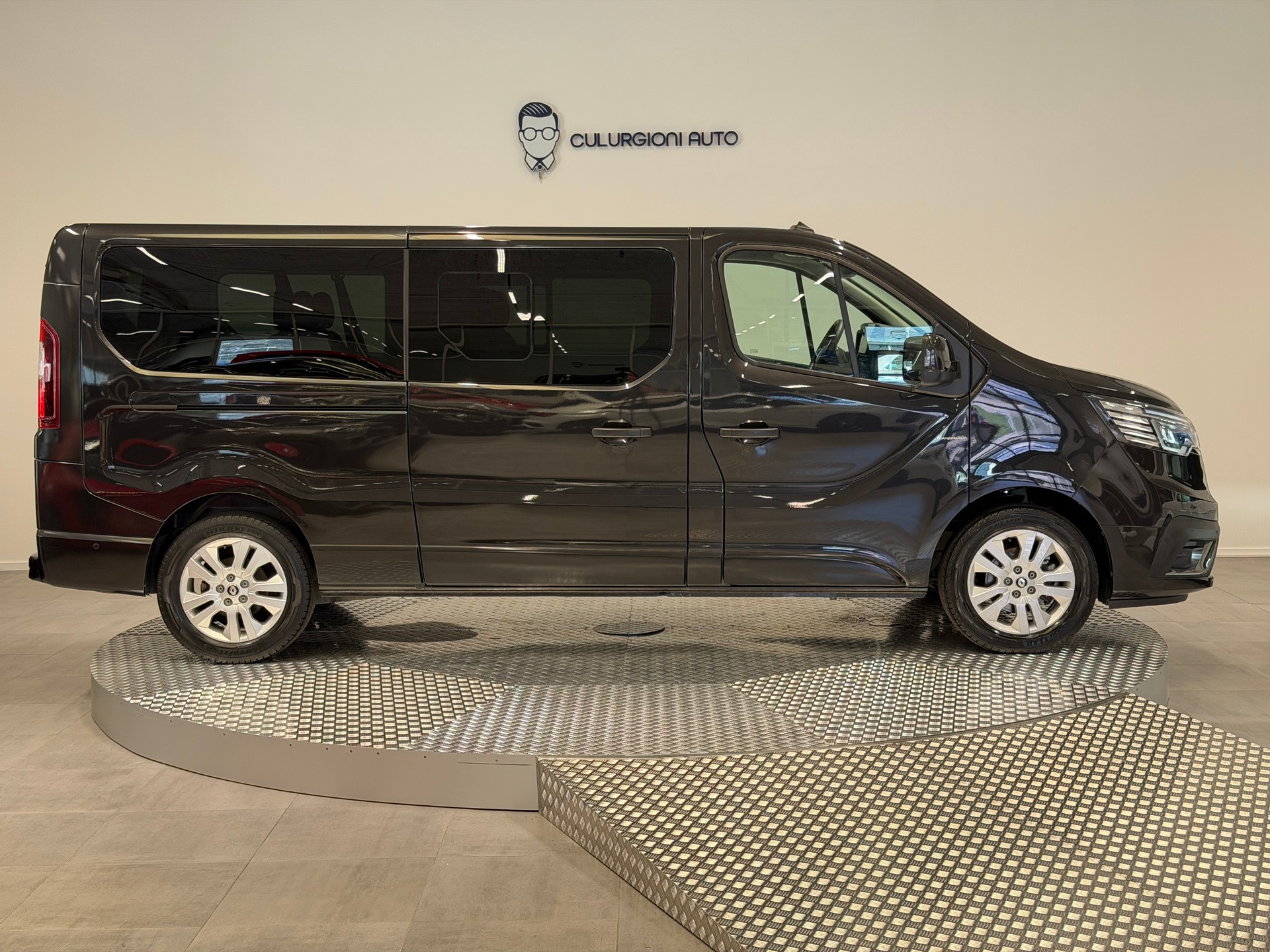 RENAULT Trafic Blue dCi 150 Passenger Evolution EDC-image-5