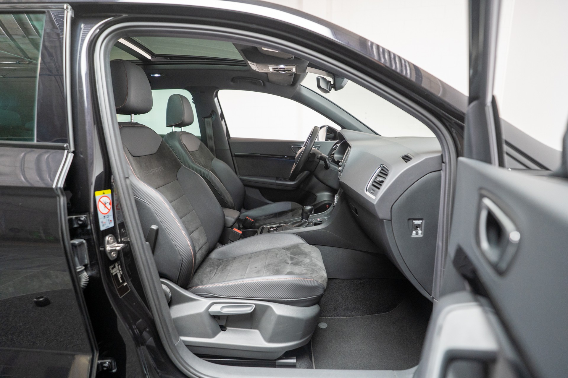 CUPRA Ateca Cupra 2.0 TSI 4Drive DSG / Panorama-Glasdach / 360°Kamera / Tempomat-image-14