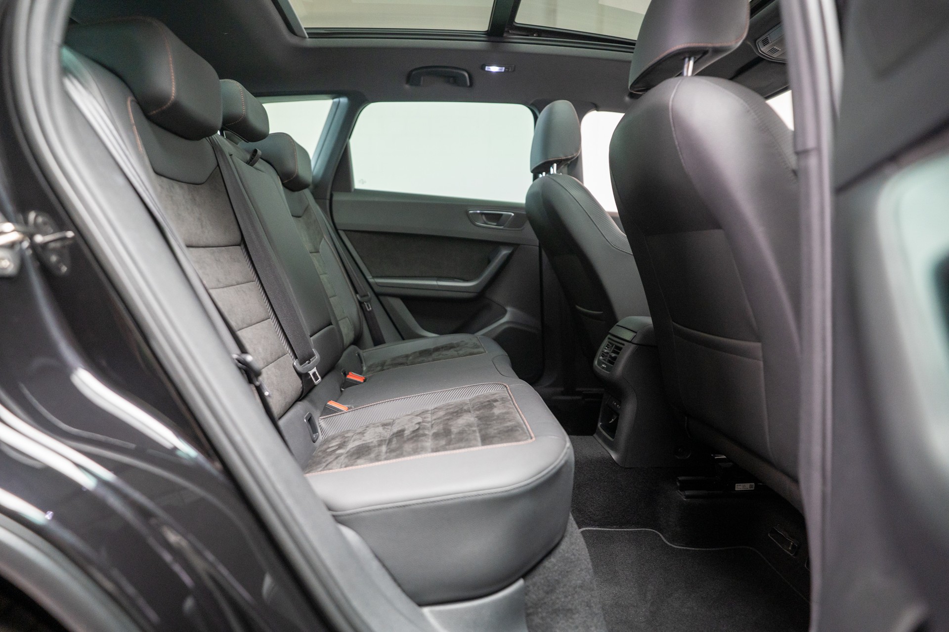 CUPRA Ateca Cupra 2.0 TSI 4Drive DSG / Panorama-Glasdach / 360°Kamera / Tempomat-image-13