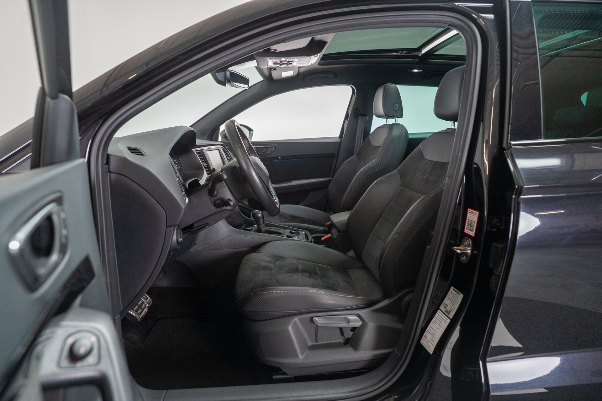 CUPRA Ateca Cupra 2.0 TSI 4Drive DSG / Panorama-Glasdach / 360°Kamera / Tempomat-image-7