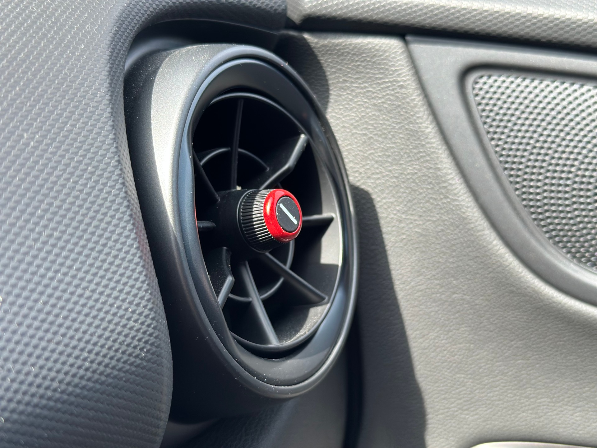 HYUNDAI Kona 1.6 T-GDi N Line 4WD DCT-image-28