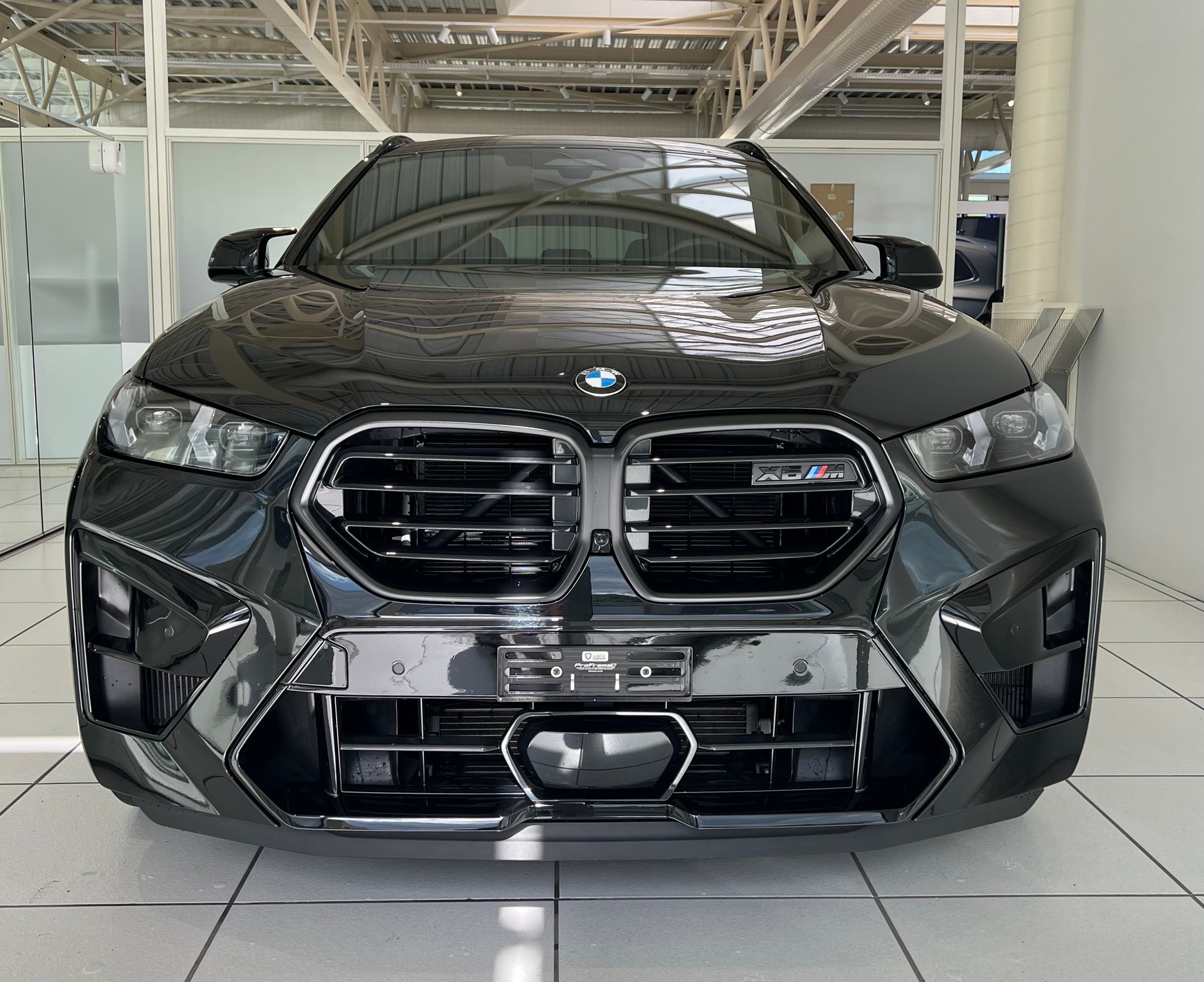 BMW BMW X6M Competition *Werksgarantie bis 01.2029* *B&W*Skylounge*Massage*Carbon*