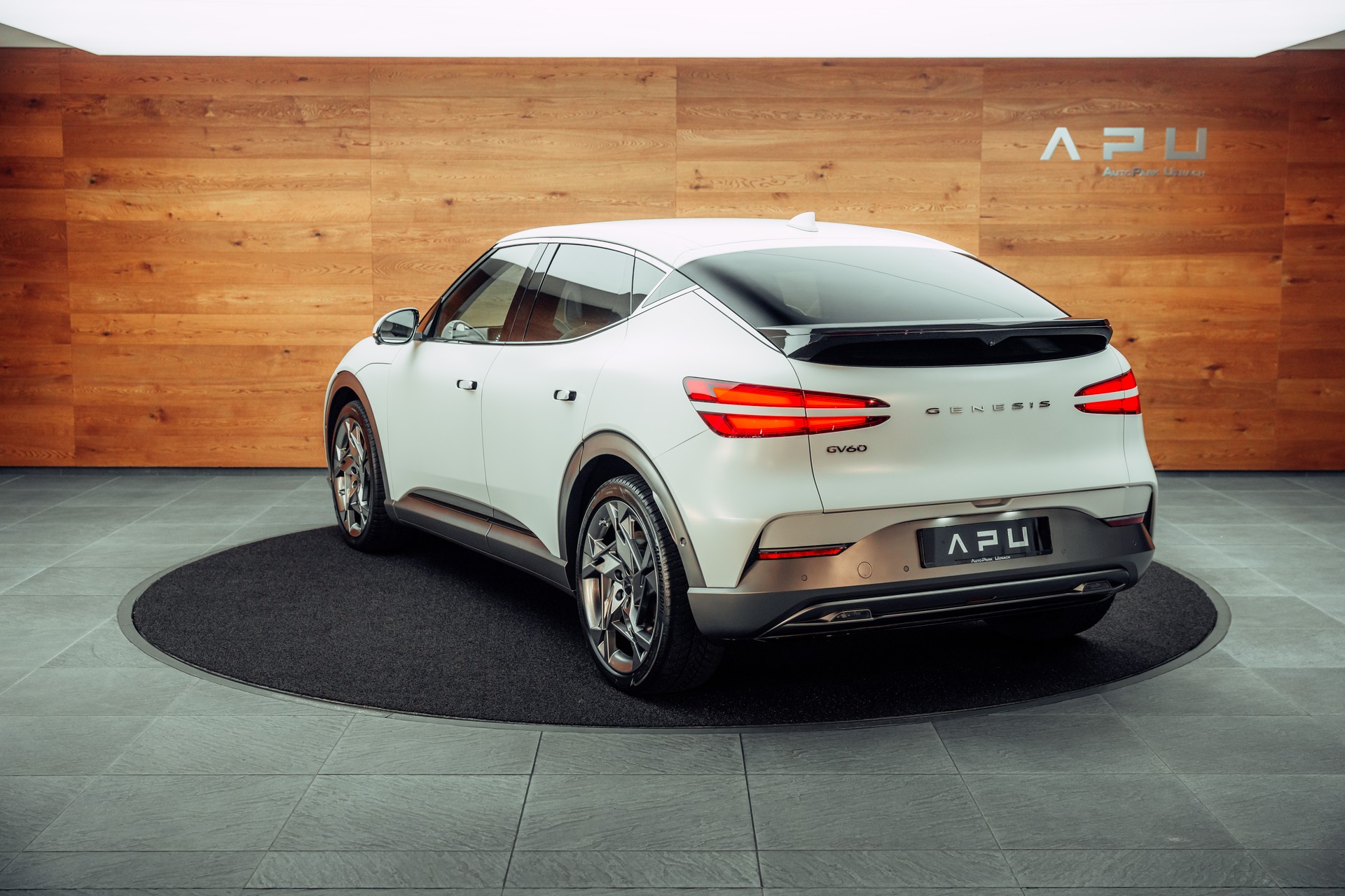 GENESIS GV60 77.4 kWh Sport Plus AWD-showroom-element-2