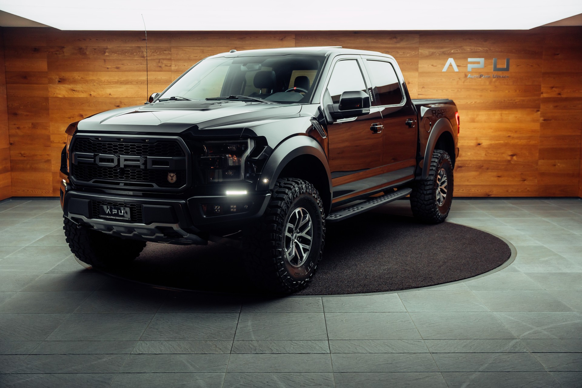 FORD F-150 Raptor SuperCrew 3.5 EcoBoost V6 4x4-showroom-element-3