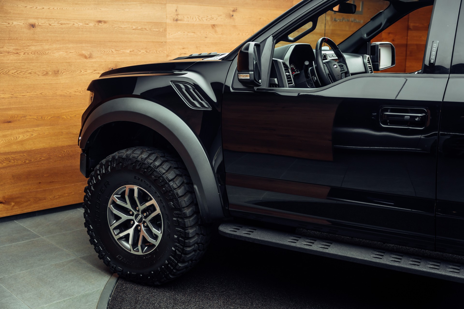 FORD F-150 Raptor SuperCrew 3.5 EcoBoost V6 4x4-image-20