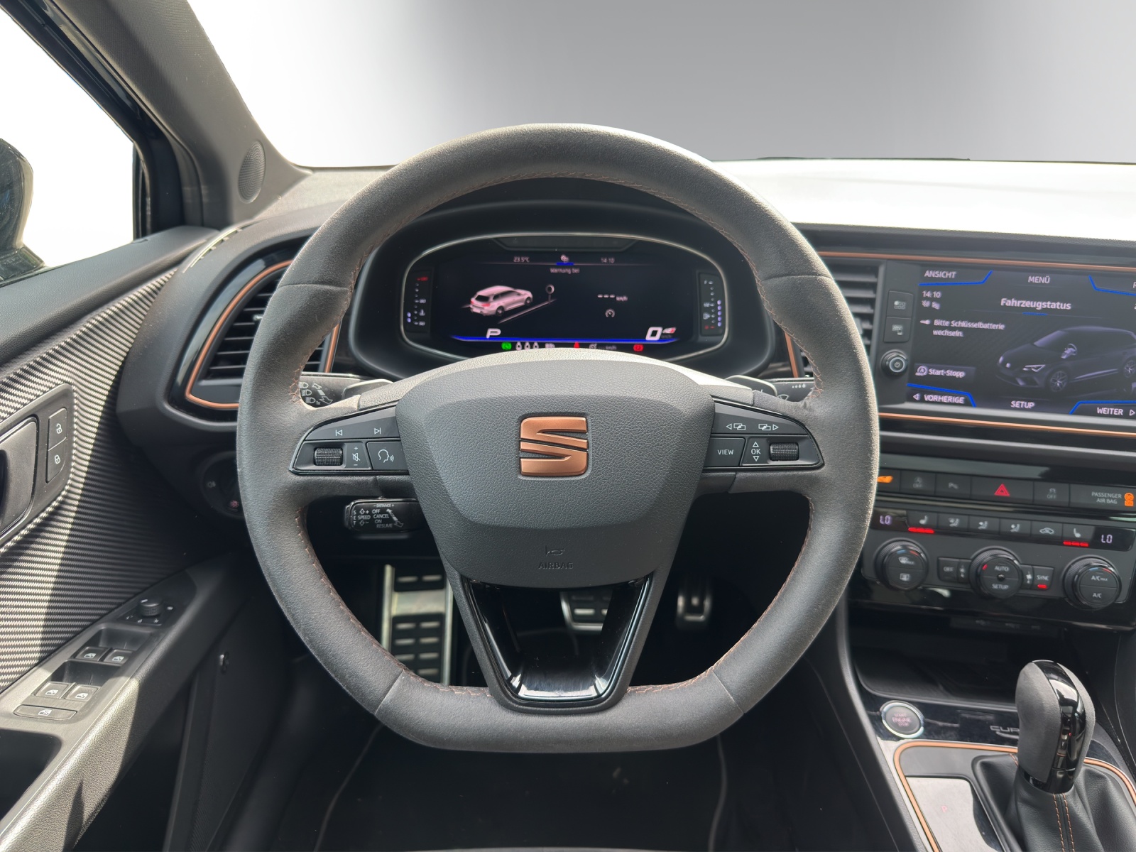 SEAT Leon ST 2.0 TSI Cupra 300 4 Drive DSG-image-11