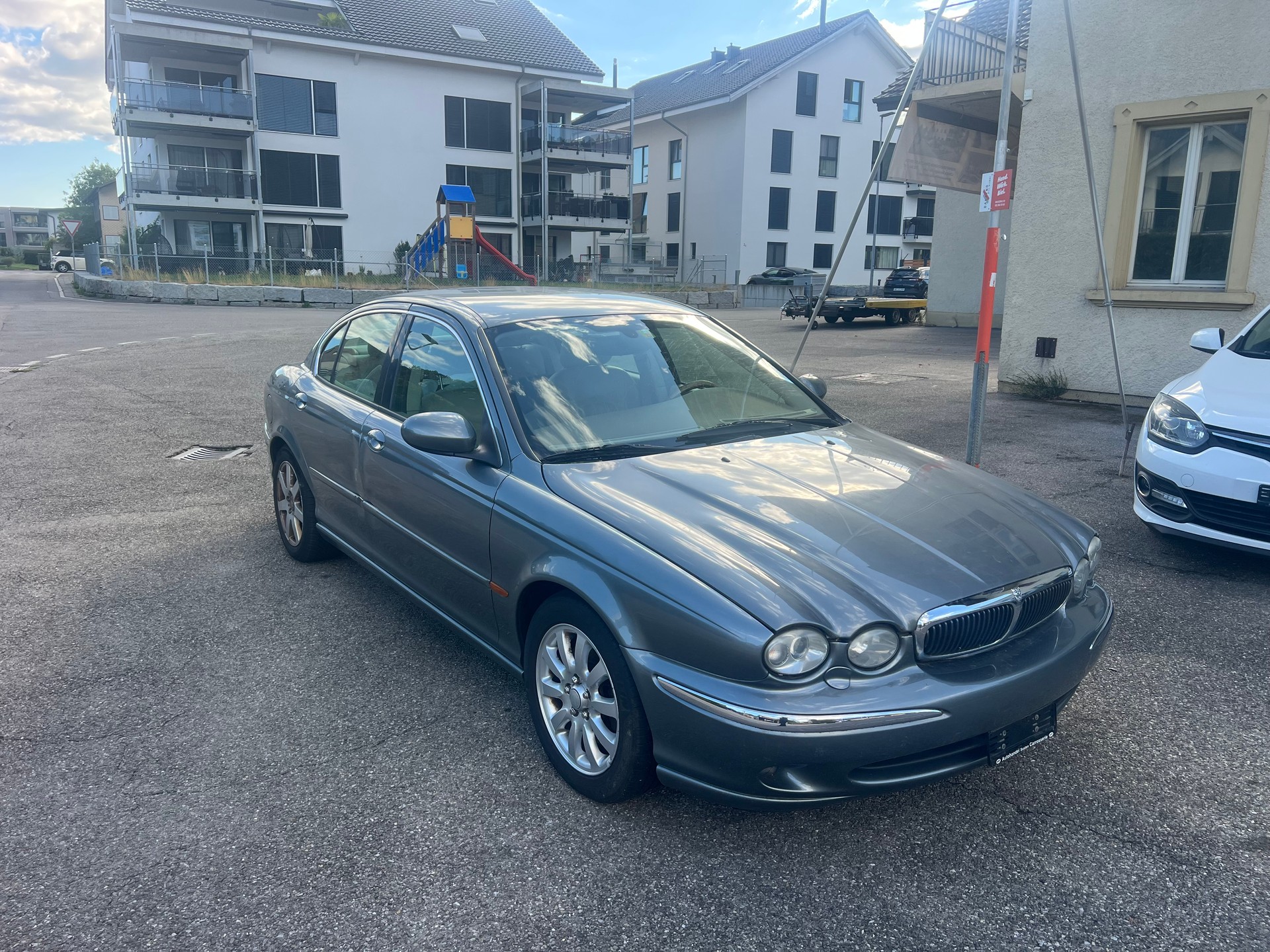 JAGUAR X-Type 2.5 V6 Traction4 Executive-showroom-element-1