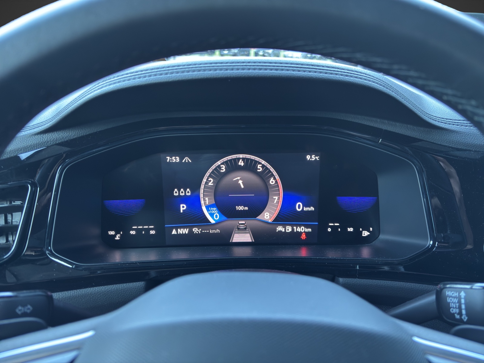 VW T-Roc 2.0 TSI R-Line DSG 4Motion-image-5