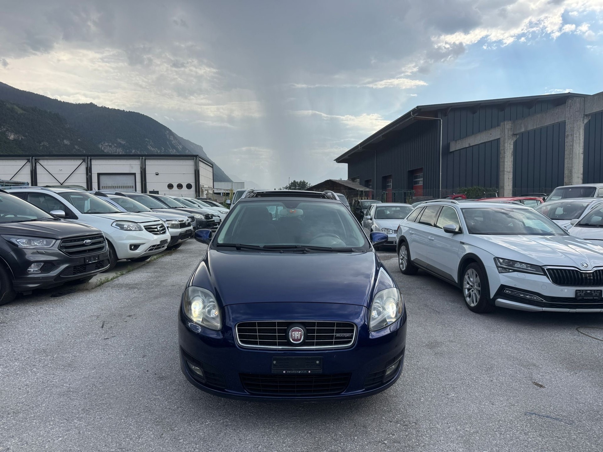 FIAT Croma 1.9 16V JTD Dynamic-image-2