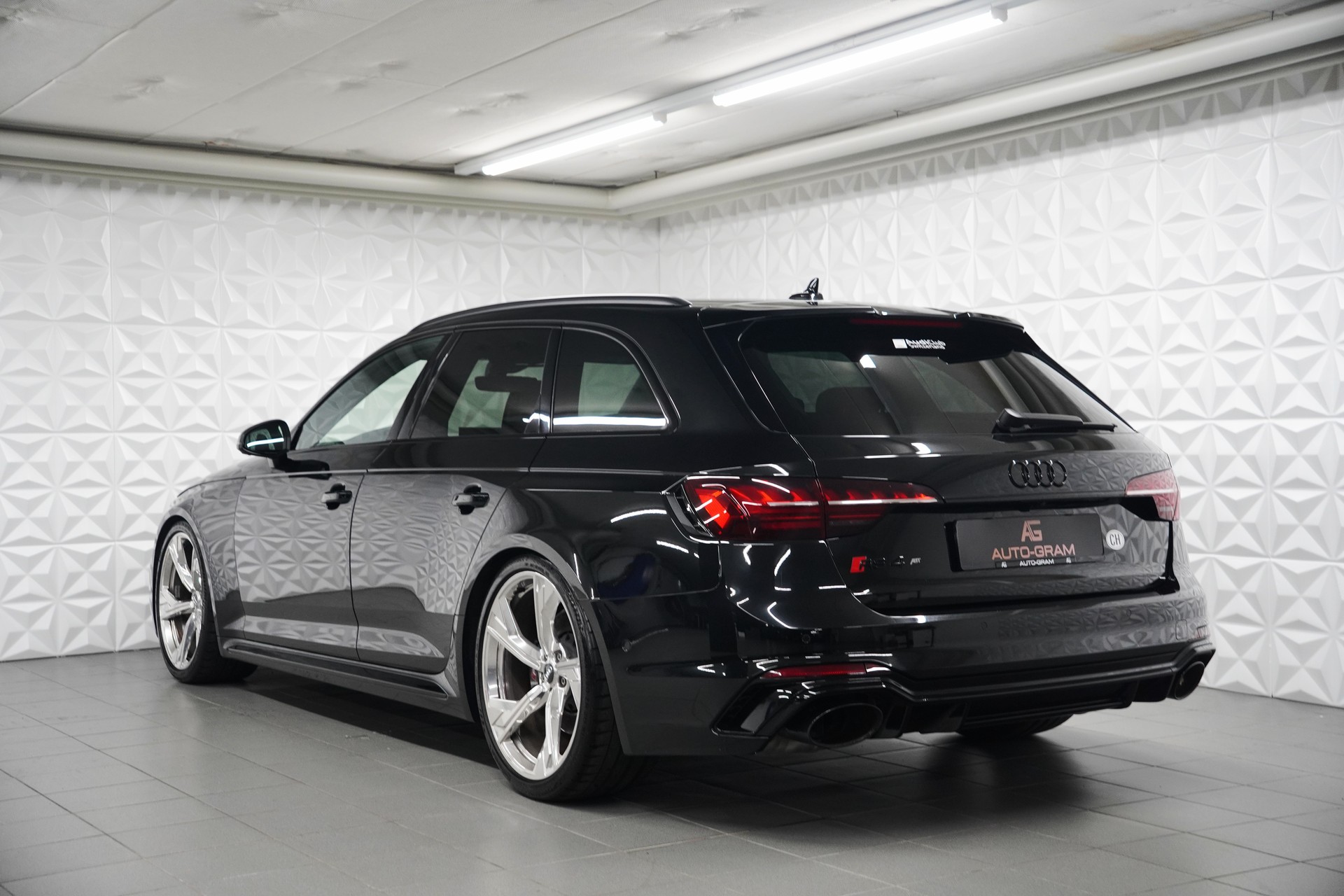 AUDI RS4 Avant 2.9 TFSI quattro tiptronic-showroom-element-2