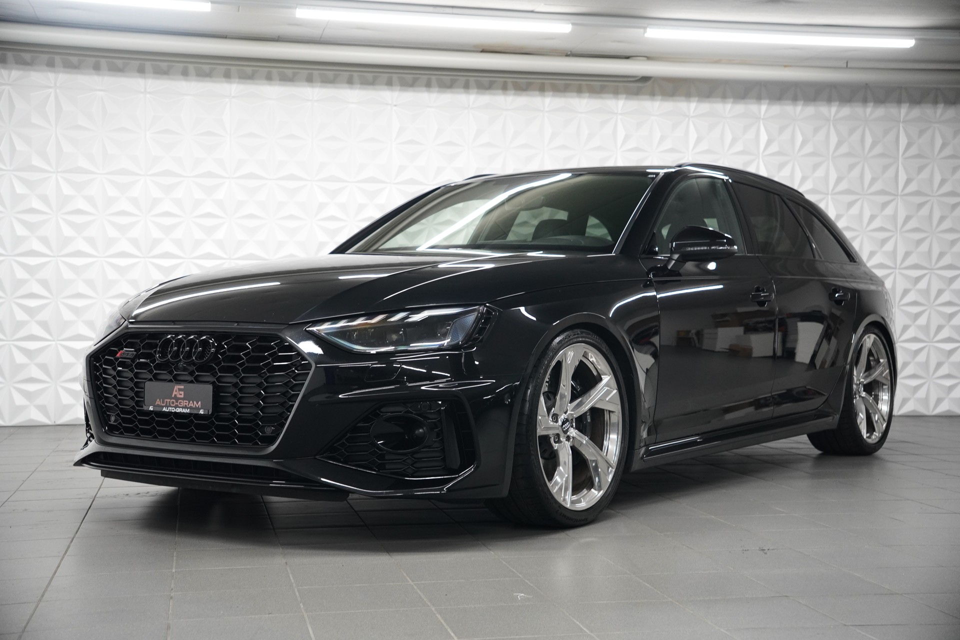 AUDI RS4 Avant 2.9 TFSI quattro tiptronic