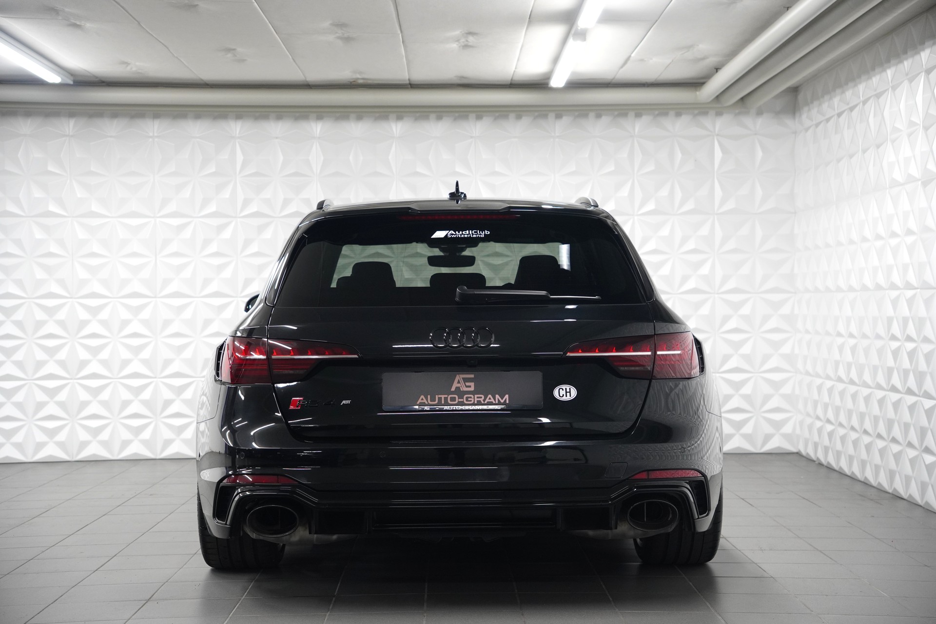 AUDI RS4 Avant 2.9 TFSI quattro tiptronic-showroom-element-3