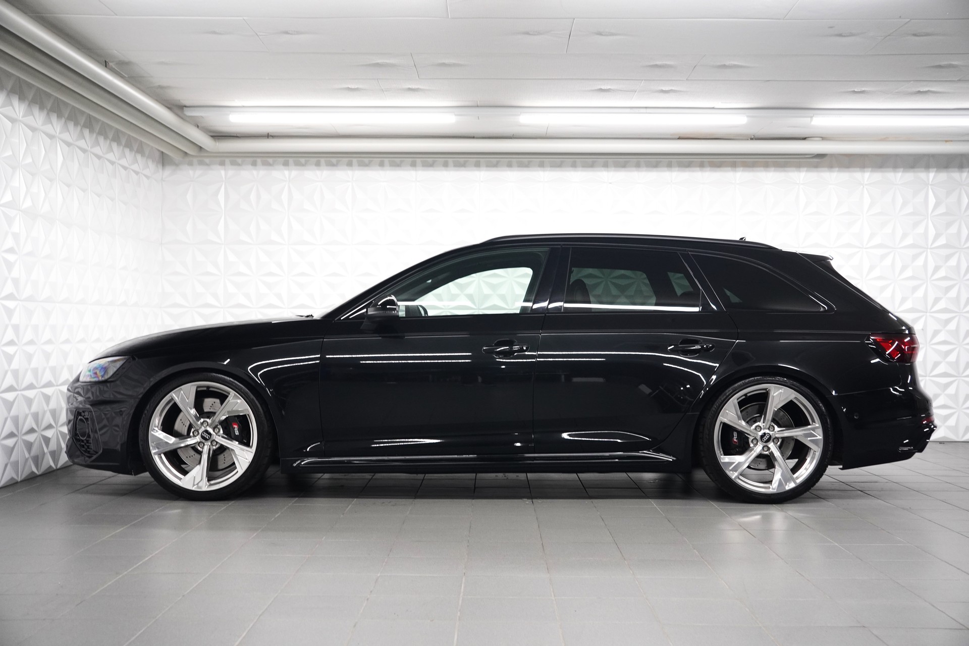 AUDI RS4 Avant 2.9 TFSI quattro tiptronic-showroom-element-1