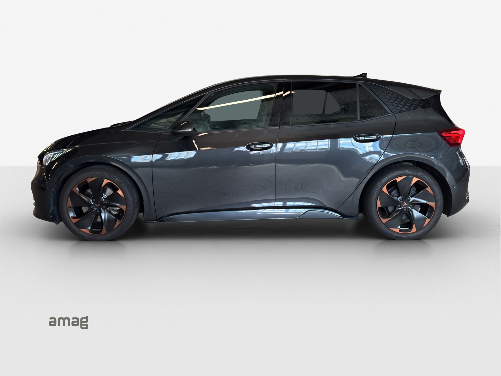 CUPRA Born 58 kWh-showroom-element-2