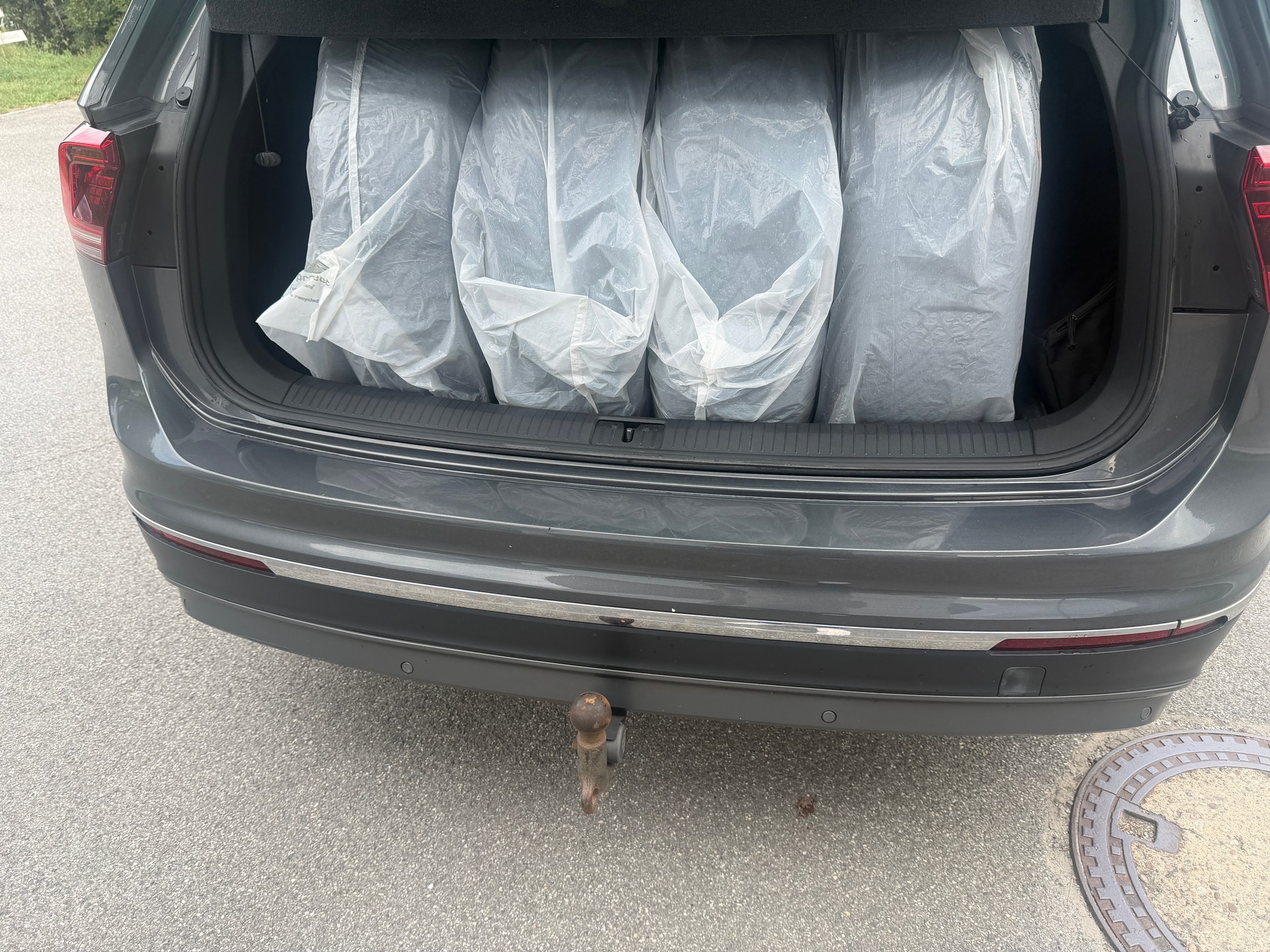 VW Tiguan 2.0 TDI SCR Highline 4Motion-image-11