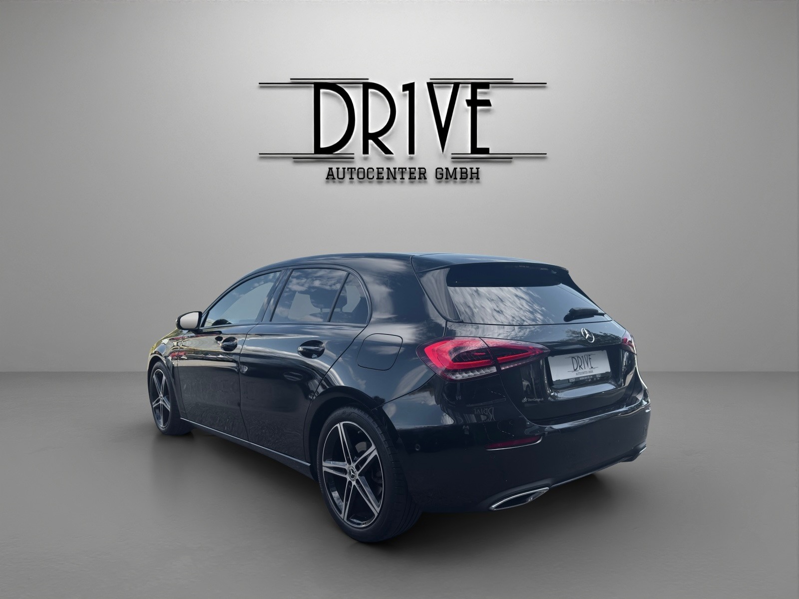 MERCEDES-BENZ A 180 Night Star 7G-DCT-image-6