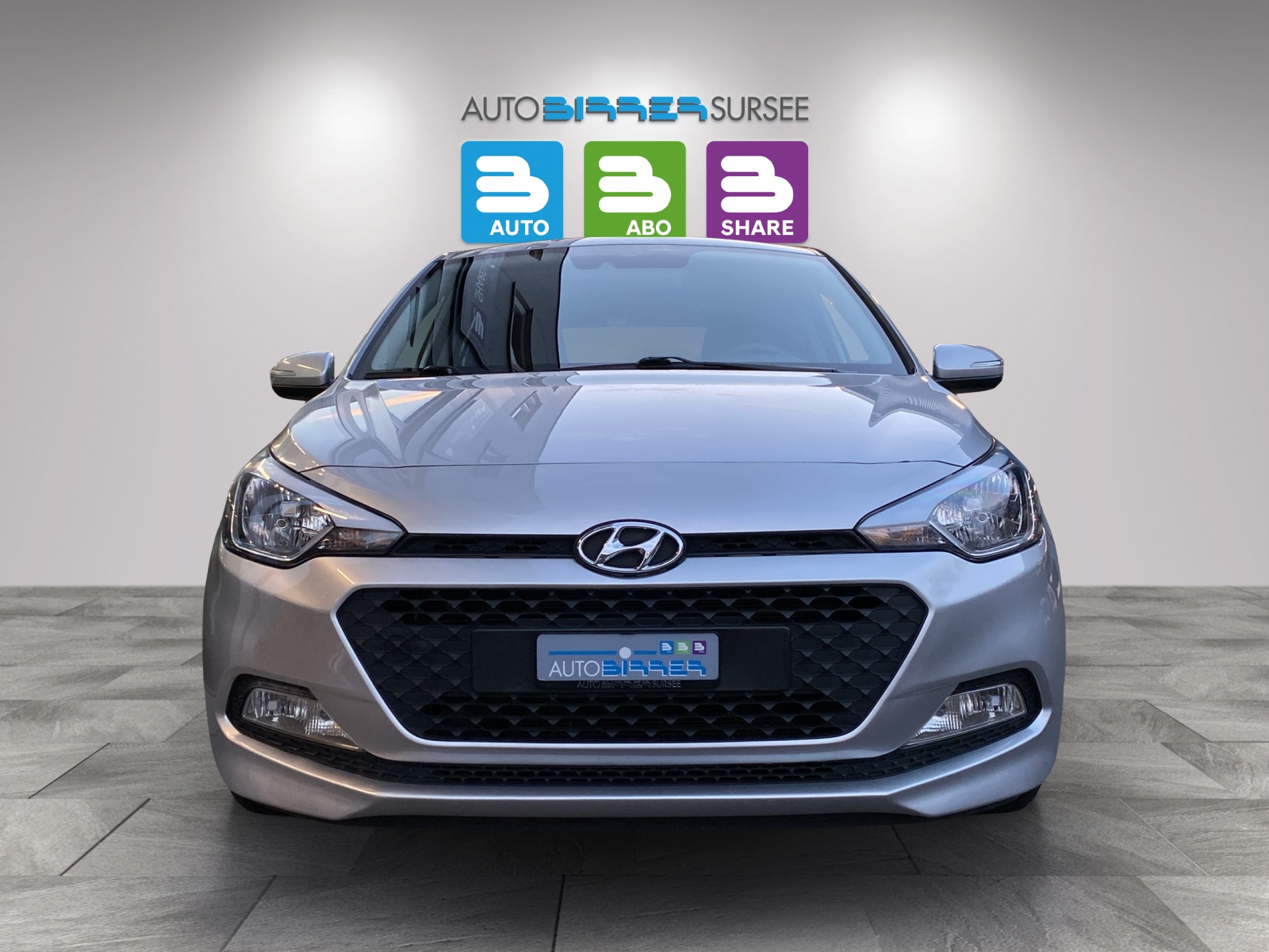 HYUNDAI i20 1.4 Amplia-showroom-element-1