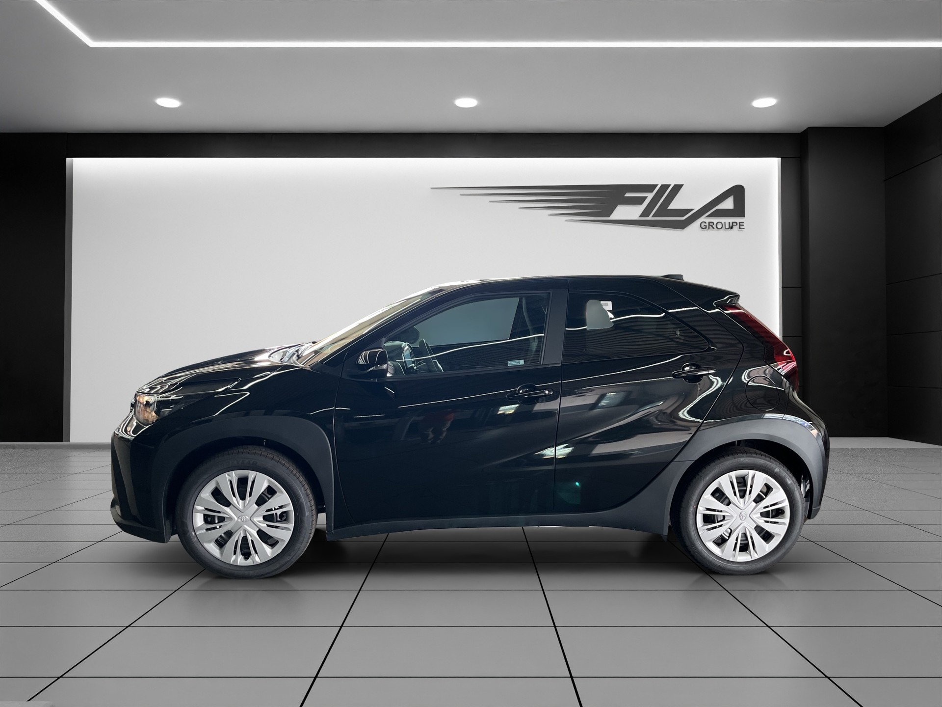 TOYOTA AYGO X 1.5 VVT-i HSD Comfort-showroom-element-3