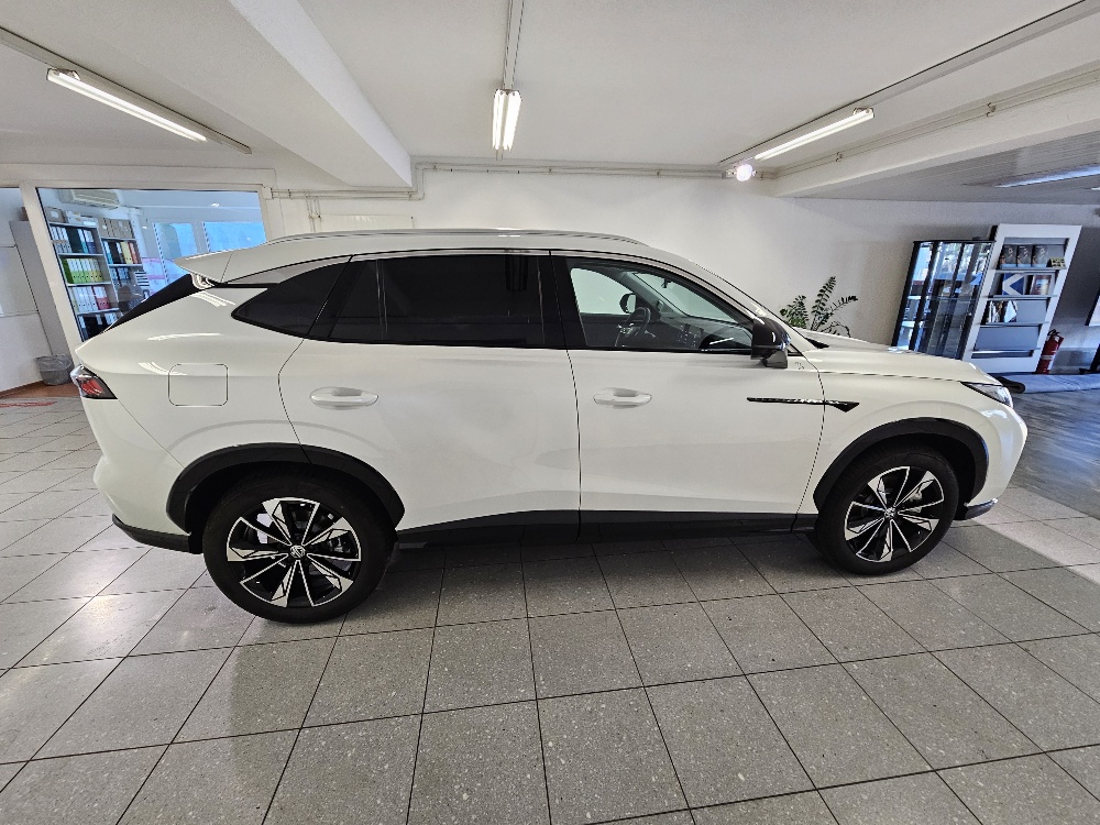 MG HS 1.5 T HEV Luxury-showroom-element-3