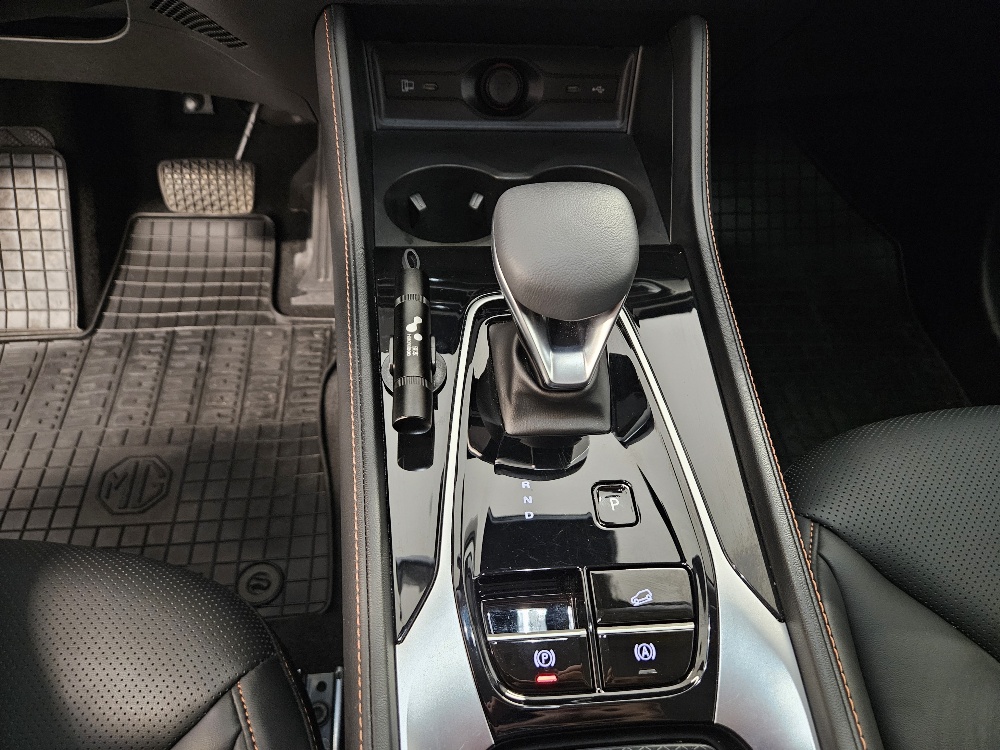 MG HS 1.5 T HEV Luxury-image-10