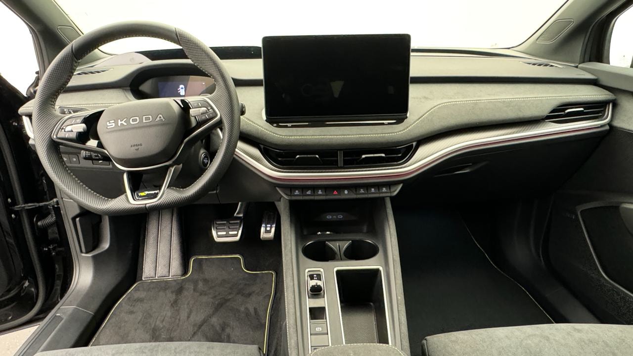 SKODA Enyaq 4x4 RS-image-6
