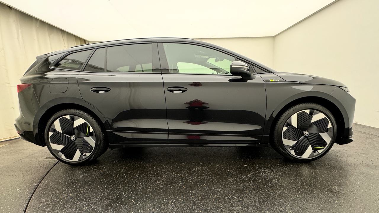 SKODA Enyaq 4x4 RS-showroom-element-1