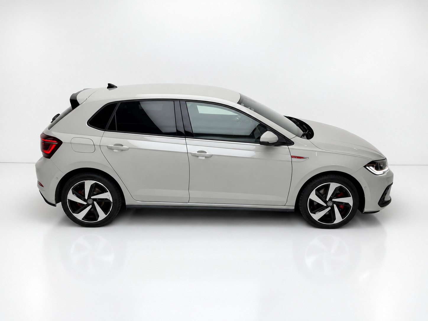 VW Polo 2.0 TSI GTI PRO-image-5