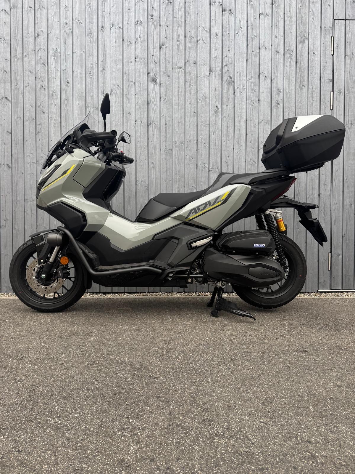 HONDA ADV 350-image-2