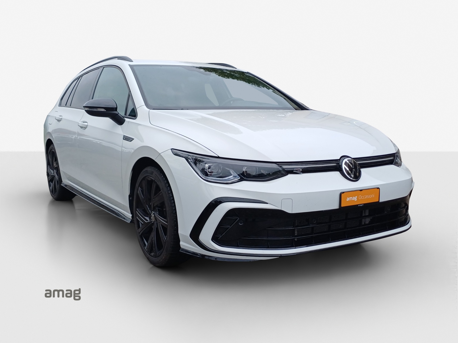 VW Golf Variant 2.0 TSI R-Line DSG 4Motion-image-5