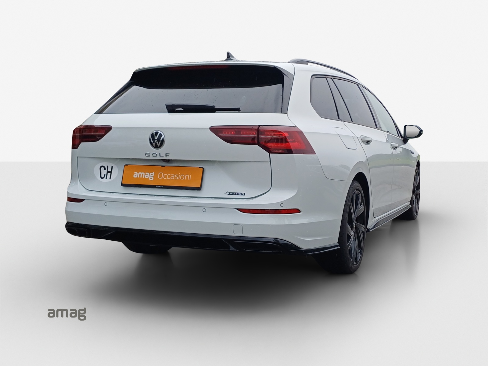 VW Golf Variant 2.0 TSI R-Line DSG 4Motion-image-4