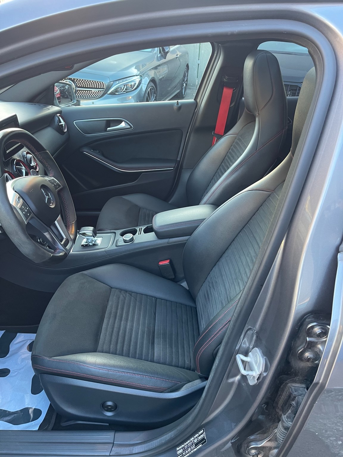 MERCEDES-BENZ A 45 AMG 4Matic Speedshift 7G-DCT-image-7