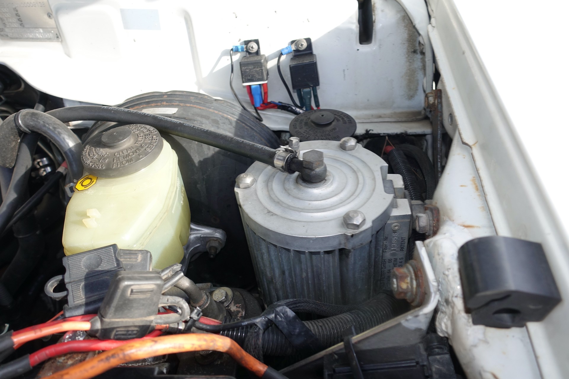 TOYOTA LAND CRUISER HZJ 78-image-27