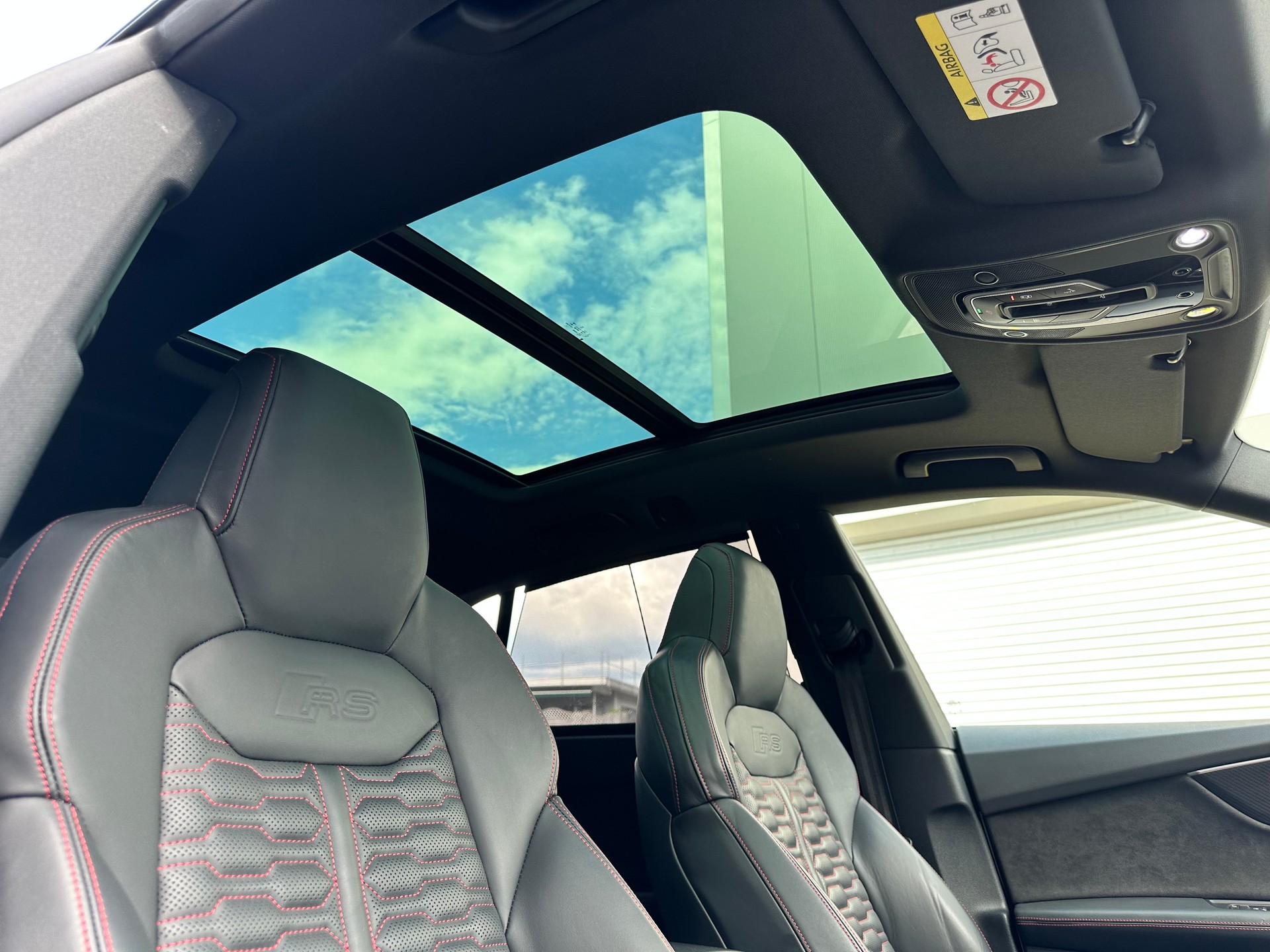AUDI RSQ8 quattro tiptronic-image-11