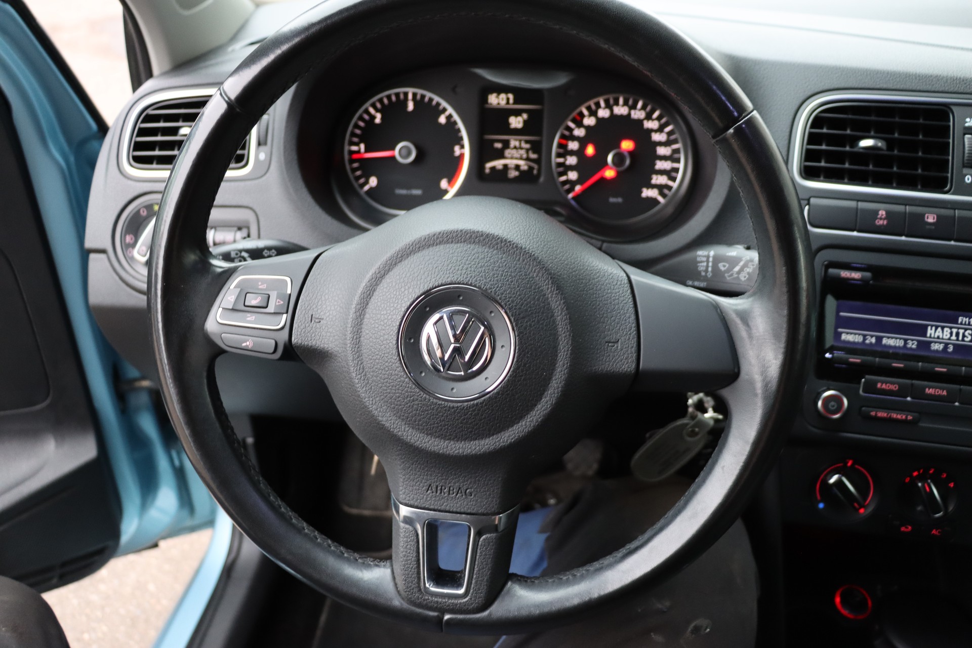 VW Polo 1.2 TDI BlueMotion Trendline-image-14