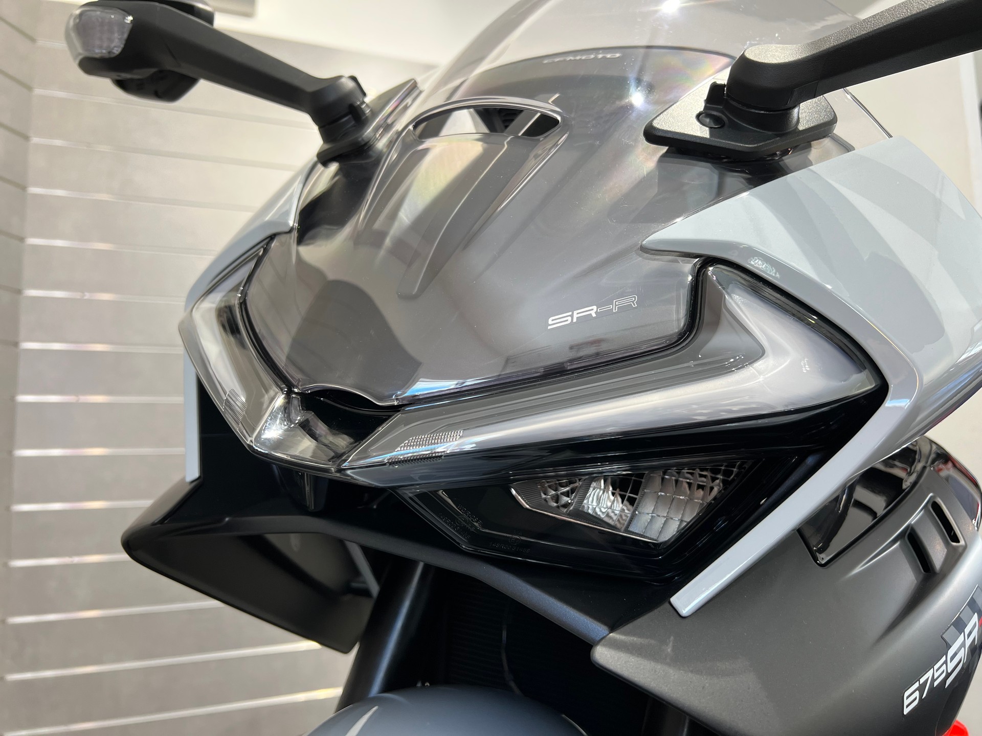 CF MOTO 675SR-R-image-8