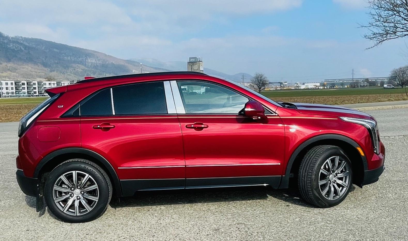 CADILLAC XT4 350T 2.0 Sport AWD-image-1